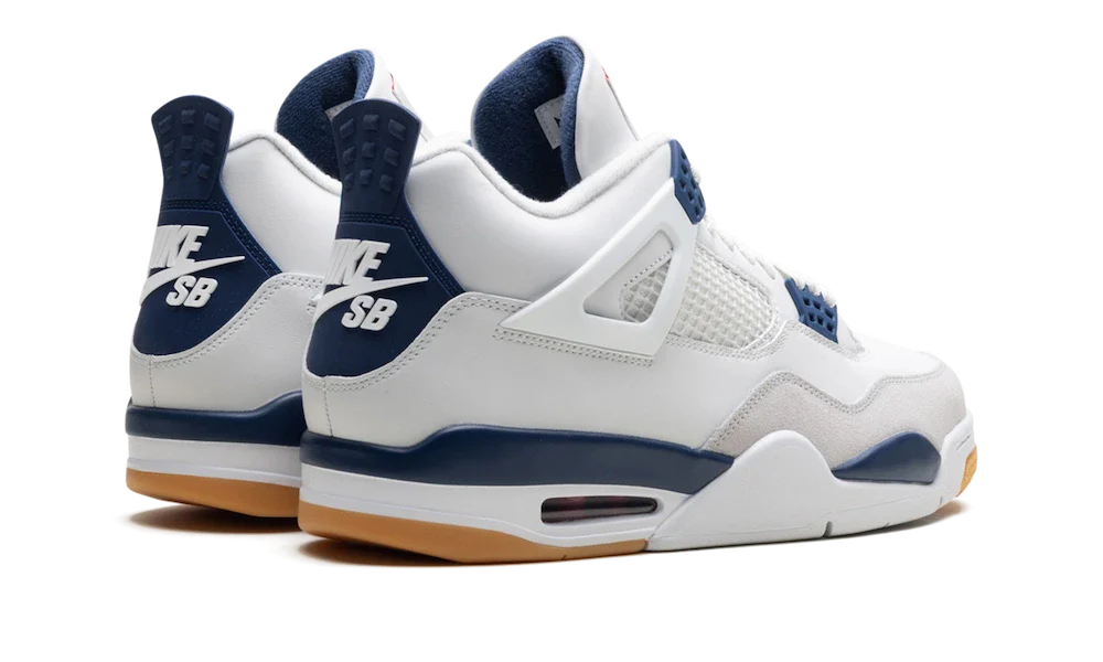air-jordan-4-retro-sb-navy-blue-got'em-3