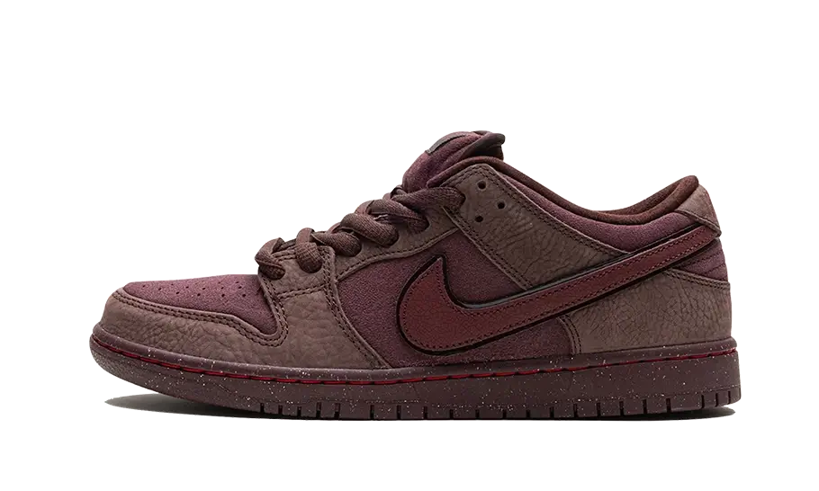 nike-sb-dunk-low-city-of-love-burgundy-crush-got'em-1