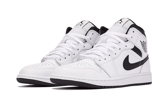 air-jordan-1-mid-white-black-got'em-2