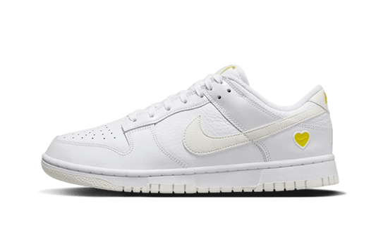 nike-dunk-low-yellow-heart-got'em-1