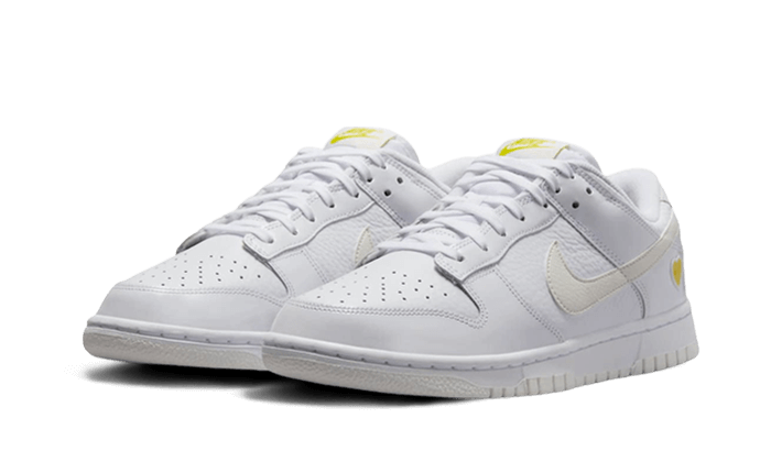 nike-dunk-low-yellow-heart-got'em-2