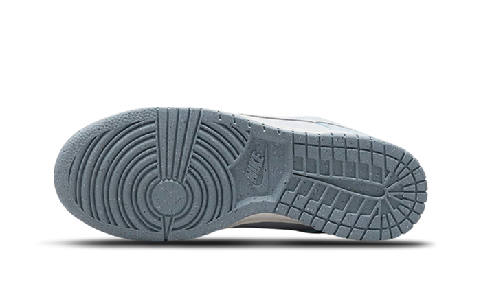 nike-dunk-low-white-blue-airbrush-got'em-3