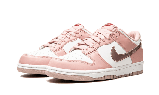 nike-dunk-low-pink-velvet-got'em-2