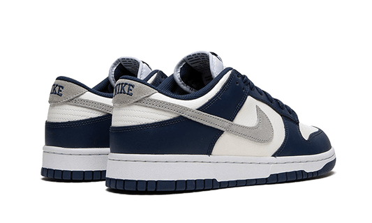 nike-dunk-low-summit-white-midnight-navy-got'em-2