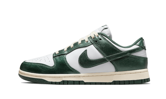 nike-dunk-low-vintage-green-got'em-1
