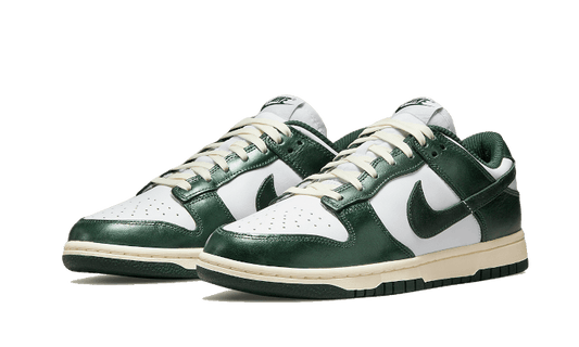 nike-dunk-low-vintage-green-got'em-2