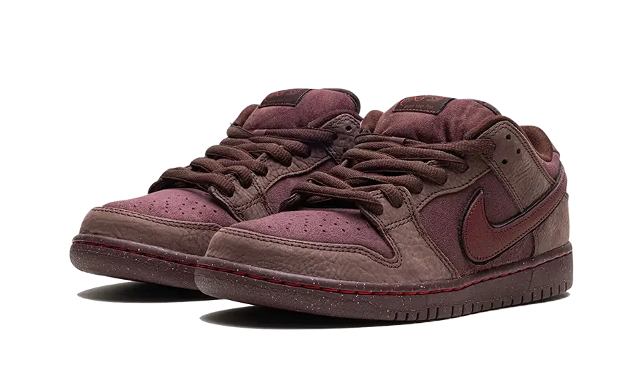 nike-sb-dunk-low-city-of-love-burgundy-crush-got'em-2